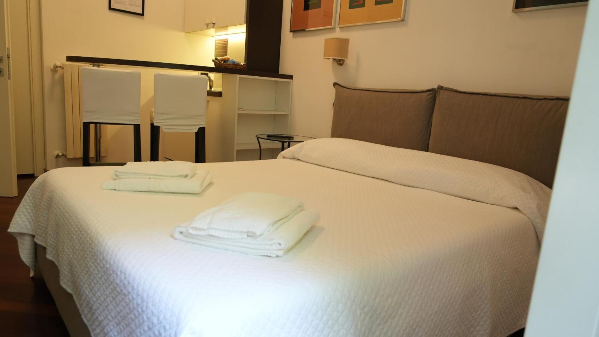 Luca Giordano 142 B&B Napoli Ngoại thất bức ảnh